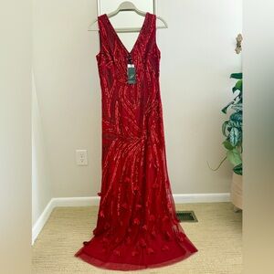 Adrianna Papell Cranberry Beaded / Sequin V-Neck Gown NWT ❤️✨✨